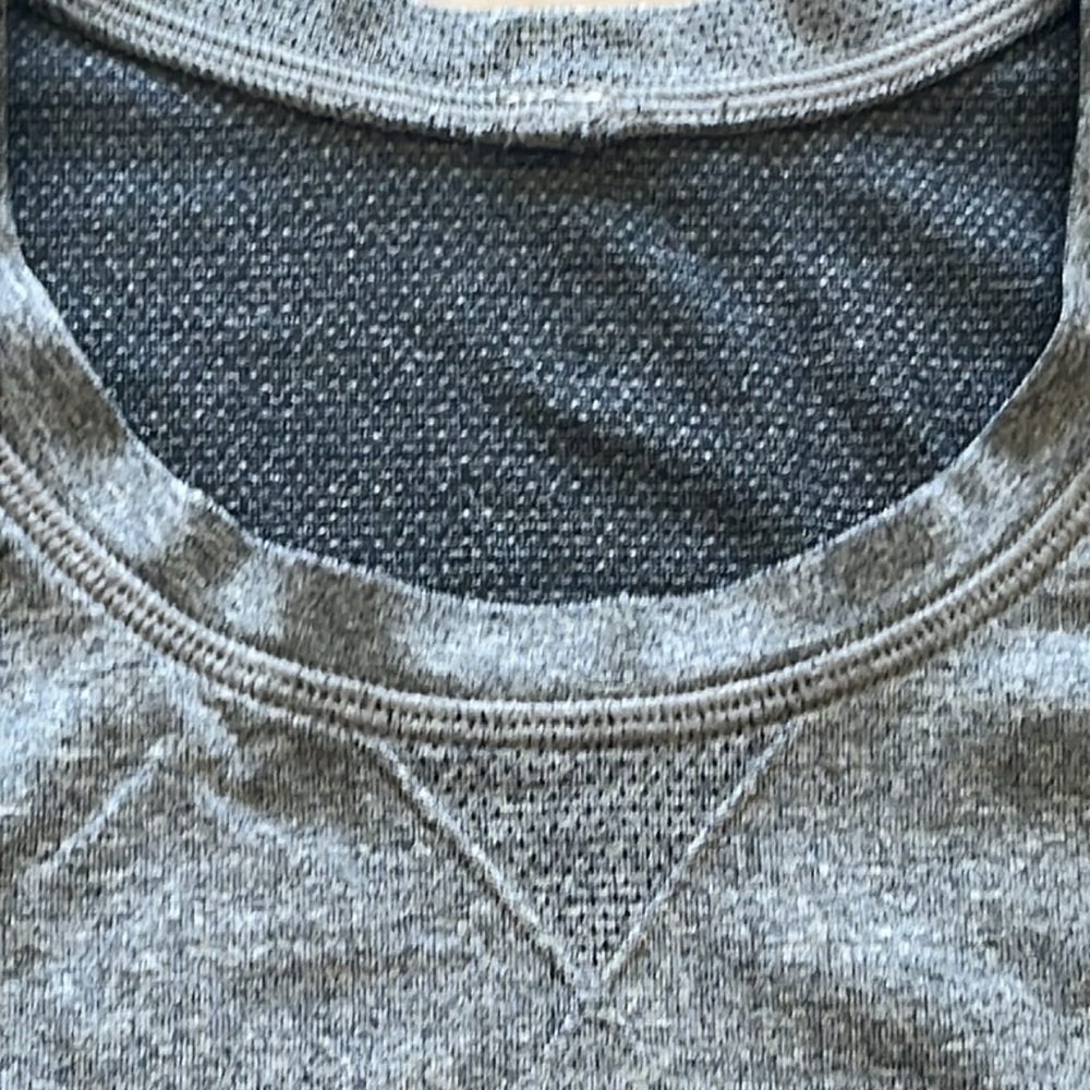 Lululemon :: Tee View 2